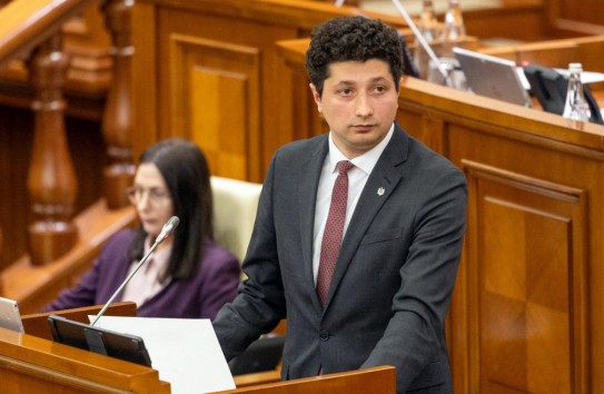 {Чтобы попасть в парламент, нужно договориться с Марианом} Молдавские Ведомости