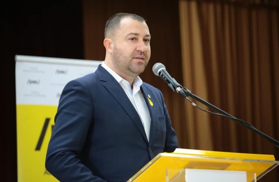 {Попшой ищет инвесторов в Афганистане, Фрунзе - в Китае} Молдавские Ведомости