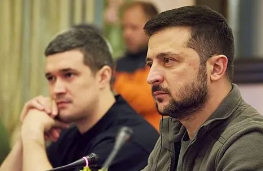{Politico: Уволенный министр обороны Украины бросил вызов Зеленскому} Молдавские Ведомости