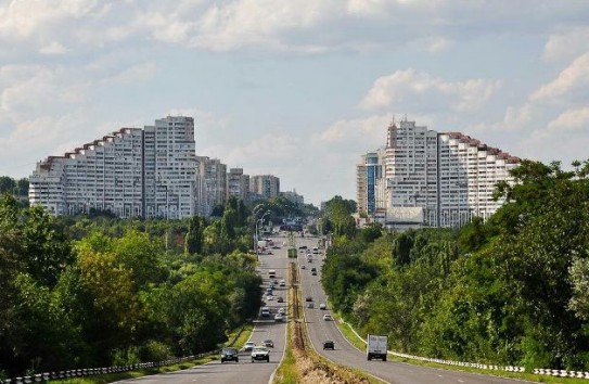 {Цены на землю в Кишиневе взлетели: сотка - до 100 тысяч } Молдавские Ведомости