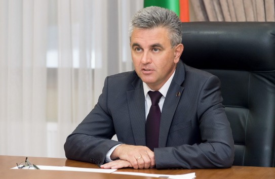 {Красносельский назвал кишинёвский аэропорт местом, где полностью отсутствует понятие "права человека"} Молдавские Ведомости
