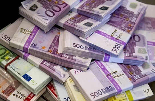 {Кредит на дороги двумя траншами -  175 и 169 миллионов евро } Молдавские Ведомости