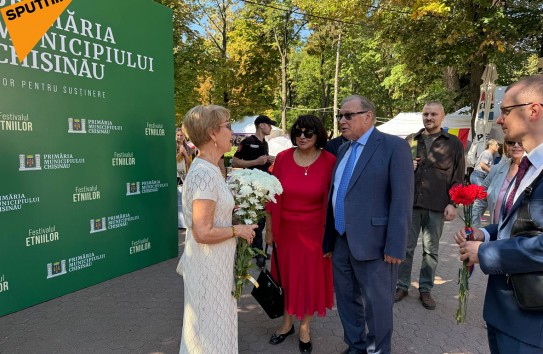 {Олег Озеров: Русский язык в Молдове остается языком межнационального общения} Молдавские Ведомости