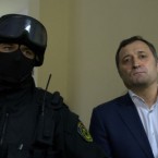 Филат останется под стражей еще 30 суток
