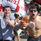 Британским фанатам посоветовали не мешать водку с пивом и вести себя достойно в России