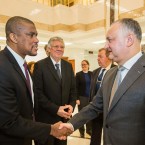 Пугая Россией, США вмешиваются в молдавские выборы и добиваются того, чтобы Молдова плечом к плечу с Украиной сражалась с Кремлем