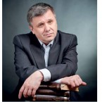 Игорь Боцан: «Успешный бизнесмен идет в политику, чтобы защитить все, что нажито непосильным трудом»