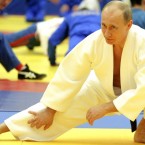 Путин заявил о намерении добиться признания самбо олимпийским видом спорта