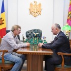 Добровольский попросил Додона предоставить ему гражданство Молдовы