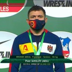 Борец Пётр Янулов завоевал бронзу на Кубке мира