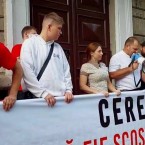 Молдавские гайдуки требуют снять Карпа с выборов (Видео)